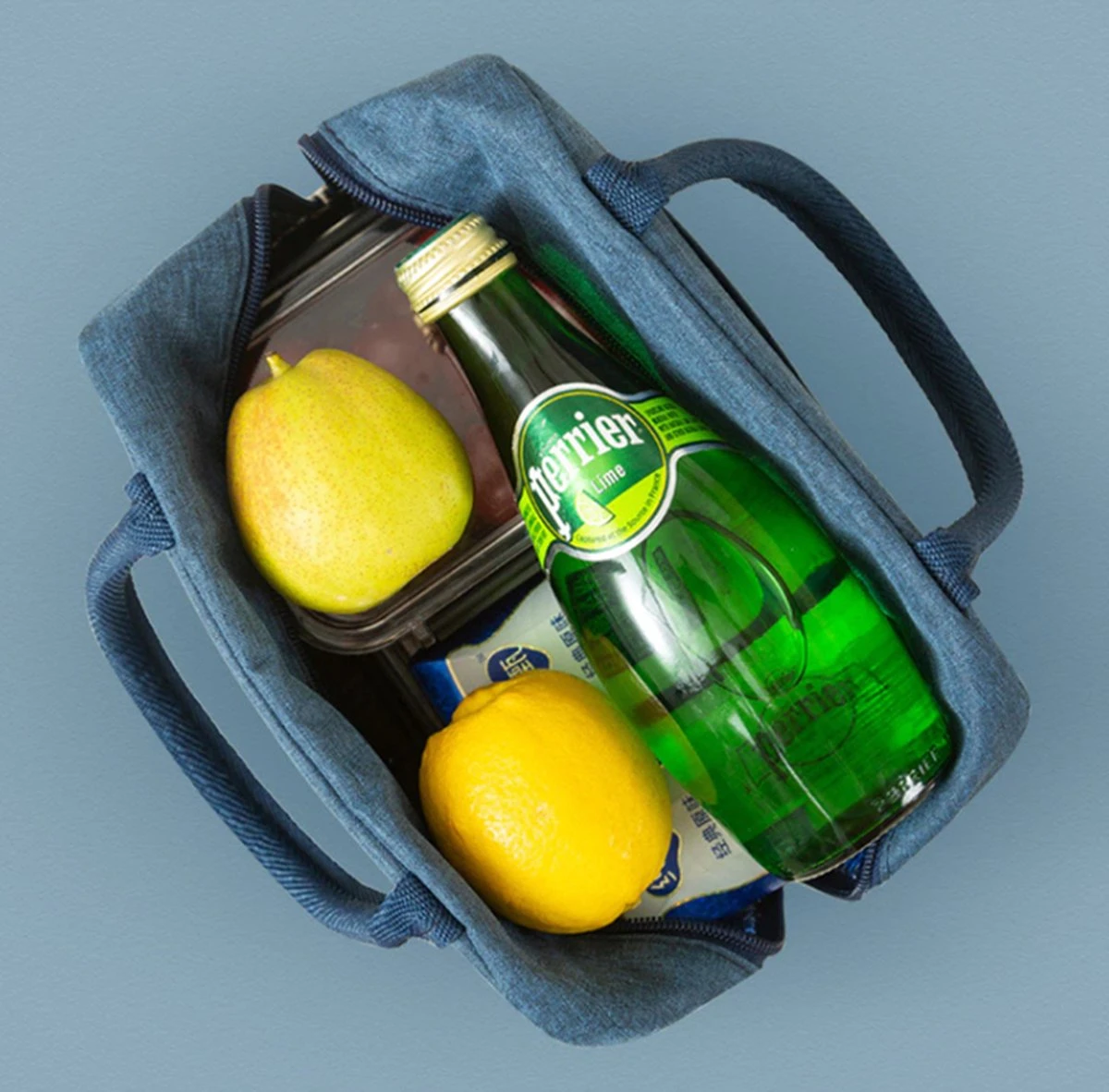 Merkloos Koeltas Lunch - Lunchtas Volwassenen - Kinderen - Lunchtrommel - Picknicktas - Koelzak - Coolbag - Waterdicht - Lunchtas - Koeltasje - Donker Blauw 6 Merkloos Koeltas Lunch - Lunchtas Volwassenen - Kinderen - Lunchtrommel - Picknicktas - Koelzak - Coolbag - Waterdicht - Lunchtas - Koeltasje - Donker Blauw - Afbeelding 4