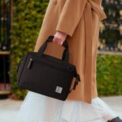 Brisby 4 Laags Geïsoleerde Koeltas - Lunchtas 12 Liter - Extra Ruimte Uitvouwbaar- Zwart -Winkel Voor Kampeerartikelen 1200x1200 623