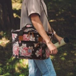 Brisby 4 Laags Geïsoleerde Koeltas - Boodschappentas 21 Liter - Bloemetjes 17 Brisby 4 Laags Geïsoleerde Koeltas - Boodschappentas 21 Liter - Bloemetjes -Winkel Voor Kampeerartikelen 1200x1200 649