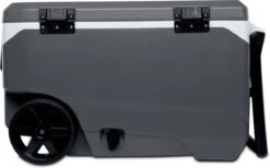 Igloo Latitude 90 Roller - Grote Koelbox Op Wielen - 85 Liter - Grijs -Winkel Voor Kampeerartikelen 1200x749