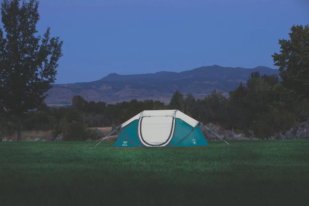 Coleman Galiano 4 Pop-up Tent - 4-Persoons - Blauw/Wit 8 Coleman Galiano 4 Pop-up Tent - 4-Persoons - Blauw/Wit - Afbeelding 6