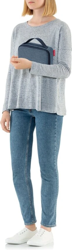 Reisenthel Thermocase Lunchbox - 1,5L - Twist Blue Blauw 7 Reisenthel Thermocase Lunchbox - 1,5L - Twist Blue Blauw -Winkel Voor Kampeerartikelen 347x1200 2