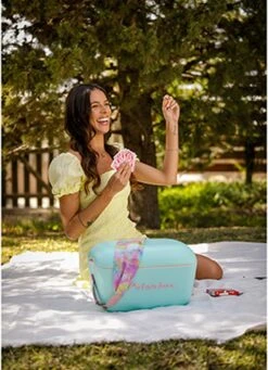 Merkloos Polarbox - Koelbox - Met Schouderband - Pastelgroen - 12 Liter - 40x26x(H)23cm 11 Merkloos Polarbox - Koelbox - Met Schouderband - Pastelgroen - 12 Liter - 40x26x(H)23cm -Winkel Voor Kampeerartikelen 870x1200